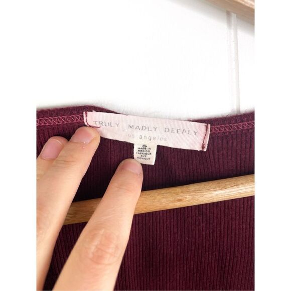 UO Truly Madly Deeply Burgundy Ribbed V Neck Basic Tee Rayon Spandex Size S - Picture 2 of 8